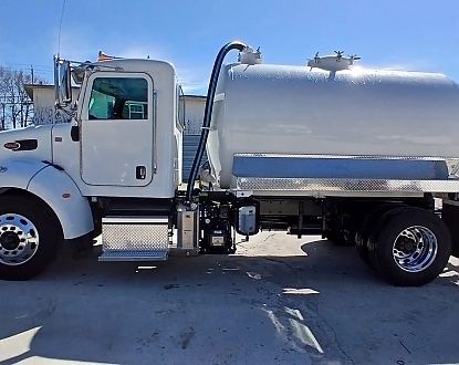 2017 Peterbilt 337 33k GVW NEW 2500 gal
