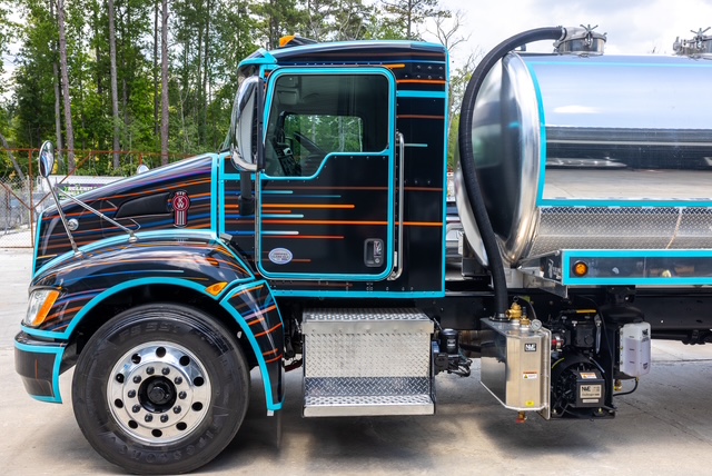 TronTruck16