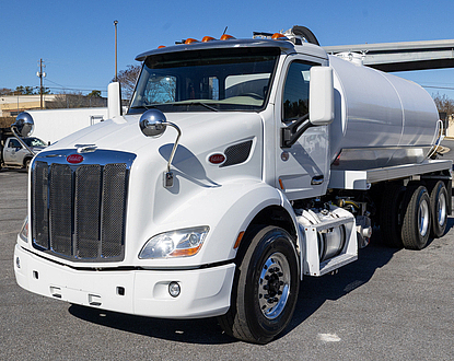 2019 Peterbilt NEW 4000 gal steel vacuum tank, NEW MASPORT MAMBA