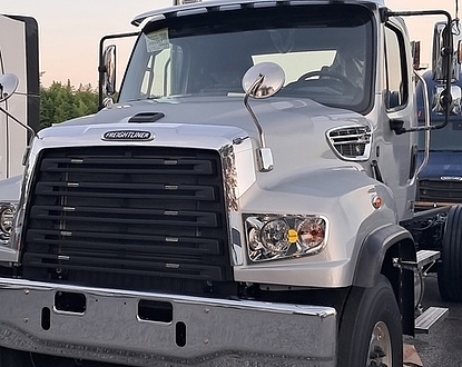 2027 Freightliner 114SD,Detroit DD13,Allison 4500 NEW 5,000 LCM steel vacuum tank