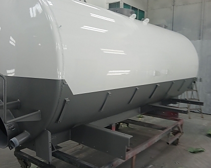 2019 Peterbilt 579,MX455,Auto,228k miles NEW 4,000 gal steel tank
