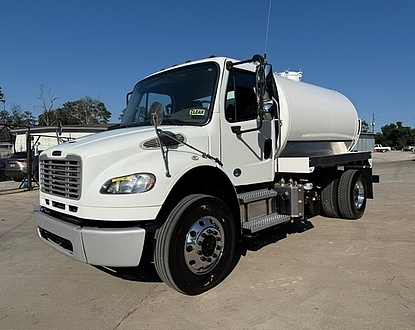 2020 Freightliner M2,Cummins ISL, NEW 2,500 gallon steel new blower!