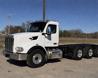 2027 Peterbilt 567,Cummins X15 NEW 6000 gal aluminum vacuum tank NEW 4310