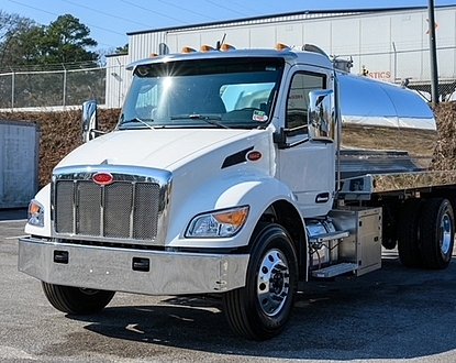 NEW 2026 Peterbilt 537 NEW 2,500 gallon aluminum vacuum tank NEW Moro 630x3
