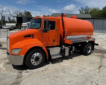 2019 Kenworth T270 under cdl, NEW 2500 gallon steel vacuum tank new pump