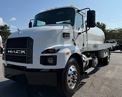 2027 Mack MD7, NEW 2500 gal steel new Masport Mamba