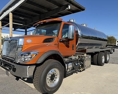 NEW 2027 International HV NEW 4,000 gal stainless steel vacuum tank, NEW NVE 4310 blower