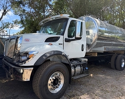 stock#286339 2027 International HV NEW 4,000 gal alum new 4310