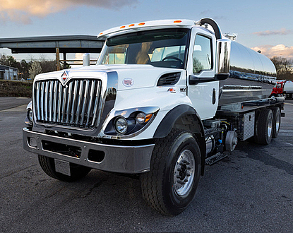 New 2027 International HV607 NEW 4,200 gal aluminum vacuum tank,2 comp NEW Masport Cobra, New Jetter