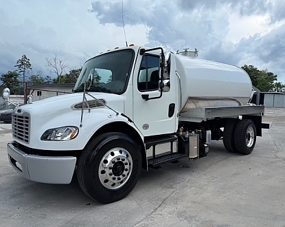 2019 Freightliner M2, low miles! NEW 2,300 gal steel vacuum tank,New pump