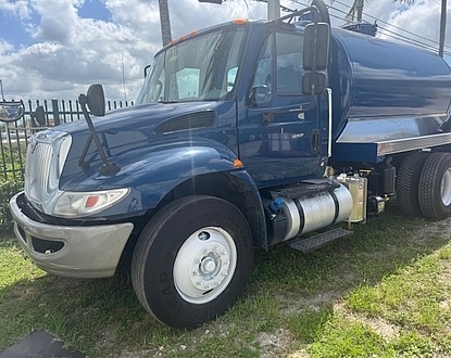 VIKING SPECIAL! $69,900! 2018 INTERNATIONAL 4300 NEW 2500 GALLON STEEL VACUUM TANK