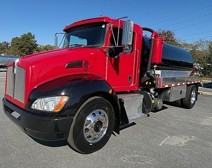 2021 Kenworth T270,under cdl! NEW 2,500 gallon steel tank new wally pump