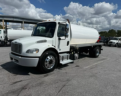 2017 Freightliner M2, NEW 2,500 gal, NEW Masport Mamba 458 CFM