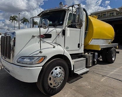 2017 Peterbilt 337