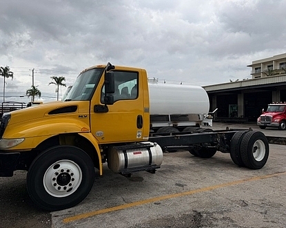 2020 International MV extra clean Penske trucks! well maintained new 2,500 gal steel