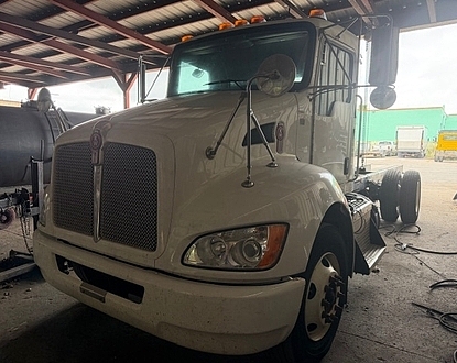 2020 Kenworth T370 NEW 2,500 gal steel vacuum tank