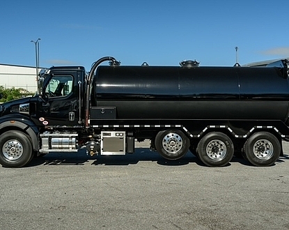 2027 Western Star 47X, DD13, Allison auto, NEW 5,000 gal steel vacuum tank atlanta,ga