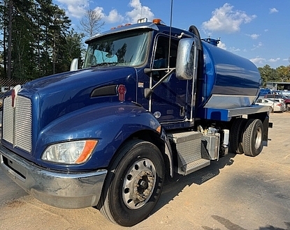 2019 Kenworth T270,PX7 300HP,allison,97,348 miles!!! NEW 2,500 GAL STEEL NEW PUMP