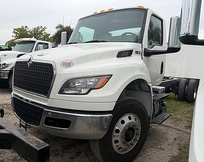 2026 International MV607 NEW 2,500 gallon vacuum tank NEW 2500 gal universal steel 66 in