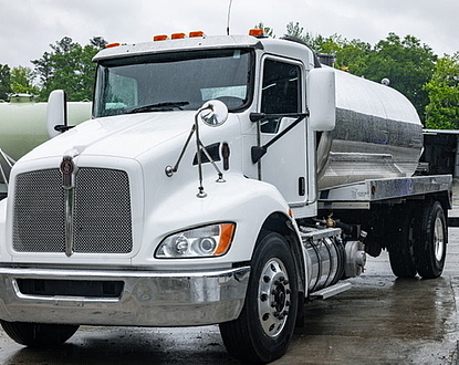 2019 Kenworth T370 33K GVW New 2,500 gal aluminum masport pump viper