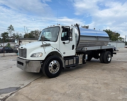 2019 Freightliner M2 NEW 2500 GALLON ALUMINUM VACUUM TANK NEW PUMP