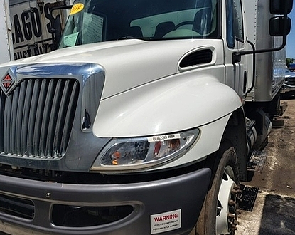 2019 International 4300 121k miles! NEW 2,500 gal steel tank
