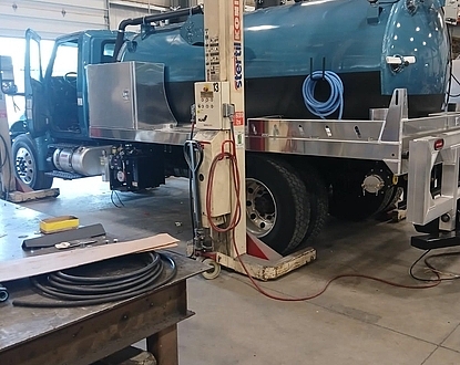 2020 International MV NEW 2,000 gal 2 comp (1,500 waste/500 fresh) New masport pump