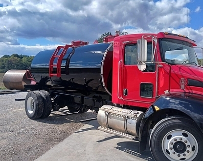2021 KW T270, LCM build black red, NEW 2,500 gal steel,wally pump